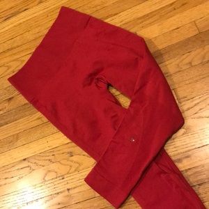 Lululemon red crop pants